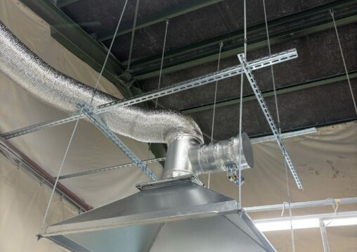 熱気対策で作業環境を改善！